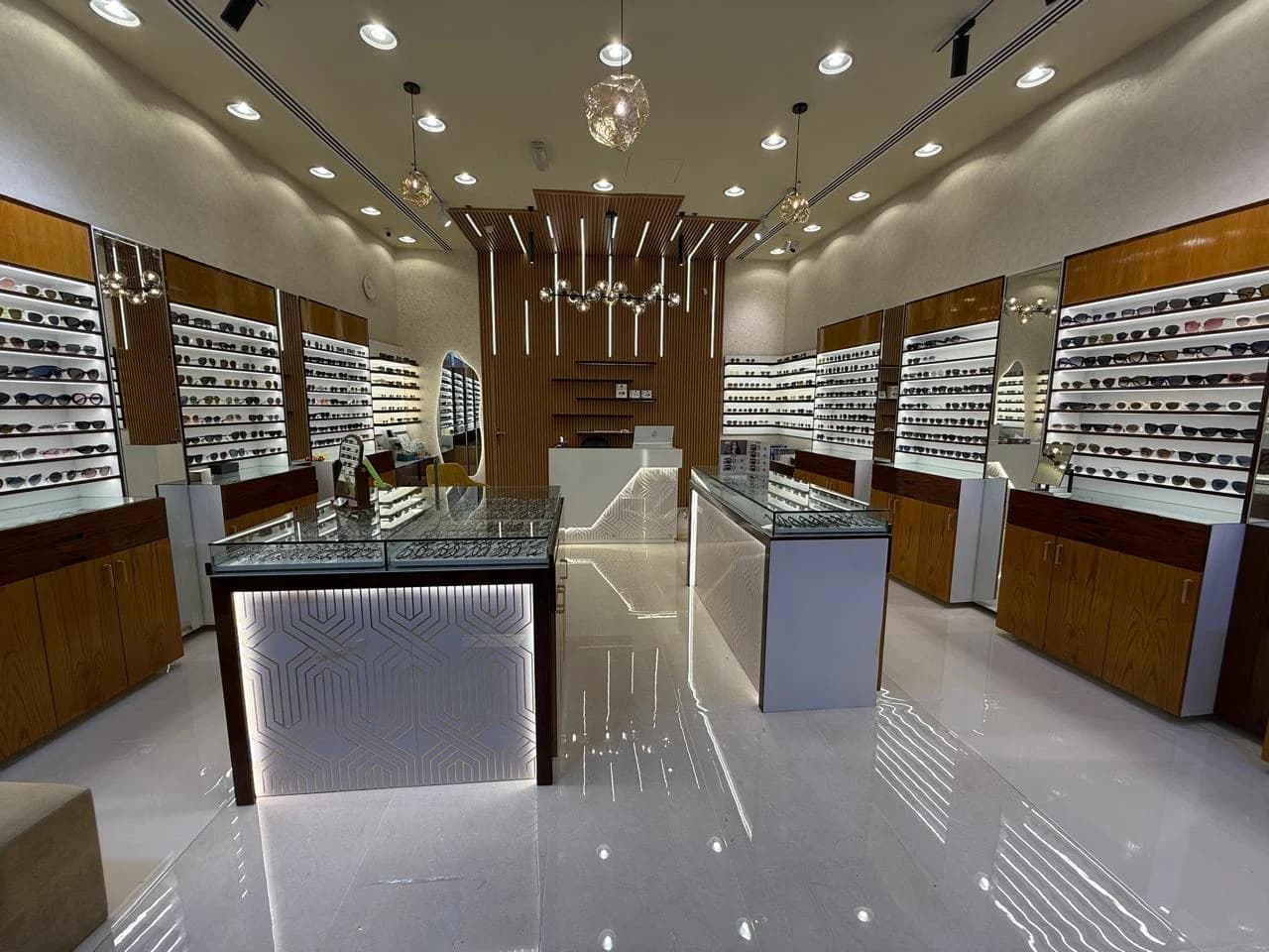 Nuova Optics - JBR, Interior