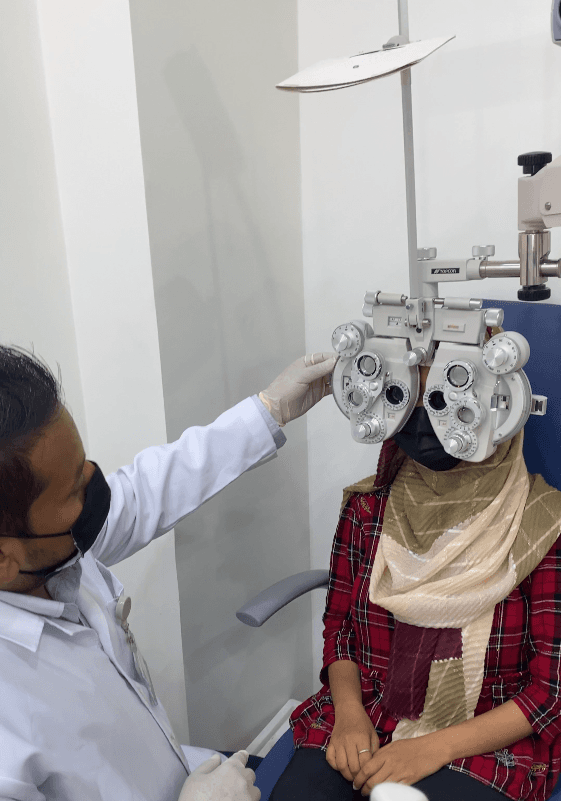 Nuova Optics - JBR, Testing room